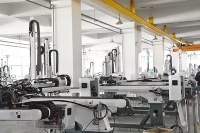 智能機械手 引領(lǐng)自動化浪潮，智能工廠的未來已至